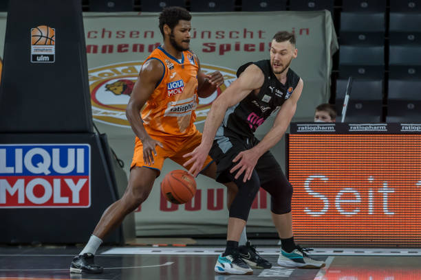 早陷入犯规 早陷入犯规