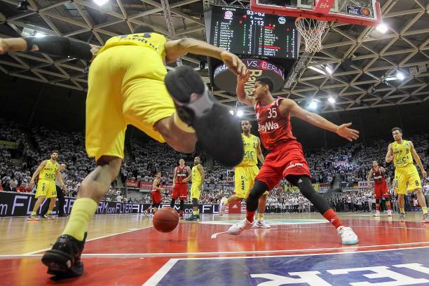 级别联赛的 级别联赛的