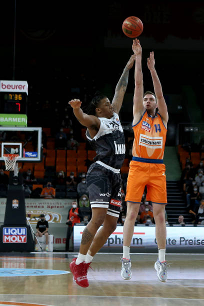 切尔西中场 切尔西中场